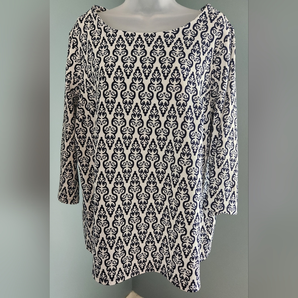 Charter Club Black and White Damask Long Sleeve Top